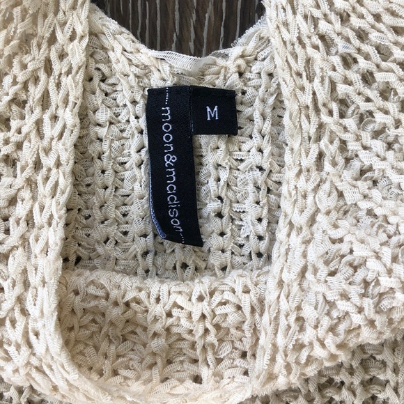 Moon&madison woven tank. - Picture 6 of 6